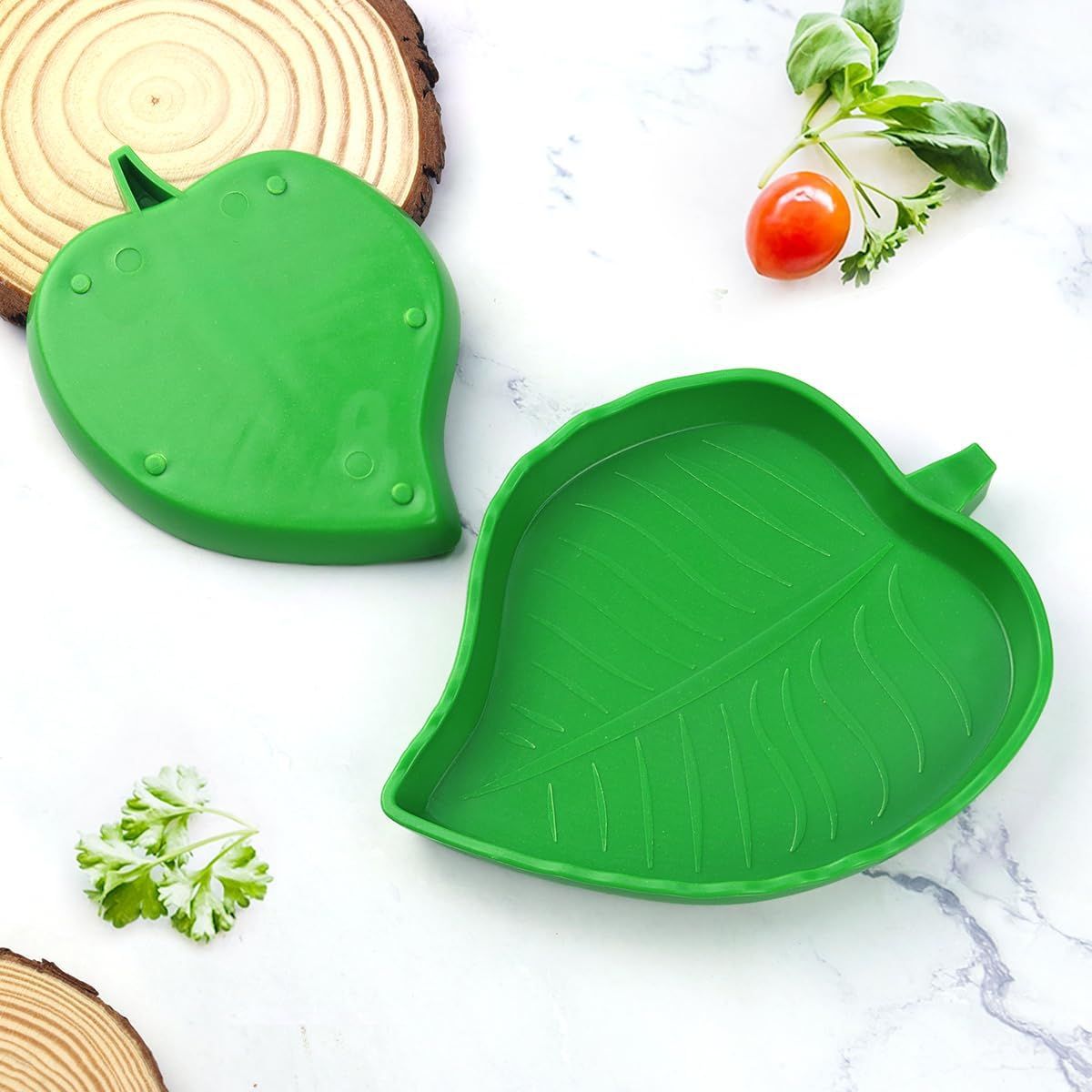 2 Pack Leaf Shaped Reptile Food and Water Bowls, Shallow Feeding Dishes for Tortoises, Lizards, Small Snakes and Bearded Dragons